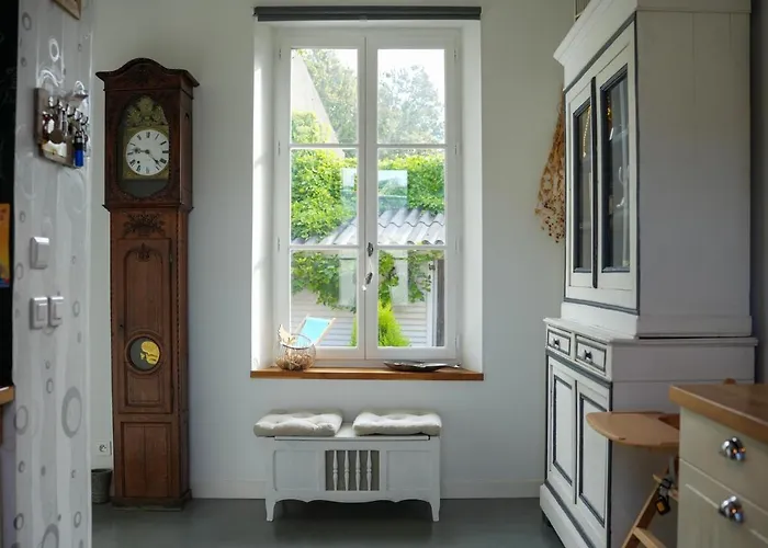 La Aussière, Maison Avec Jardin à 500m De La Pour 4 à 6 Pers Hébergement de vacances