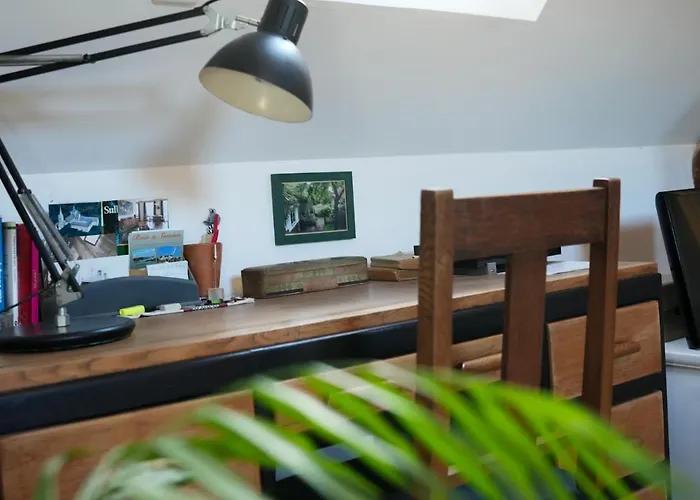 Hébergement de vacances La Aussière, Maison Avec Jardin à 500m De La Pour 4 à 6 Pers *