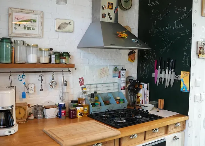 La Aussière, Maison Avec Jardin à 500m De La Pour 4 à 6 Pers *