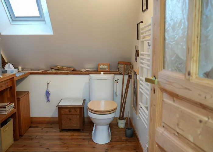 La Aussière, Maison Avec Jardin à 500m De La Pour 4 à 6 Pers