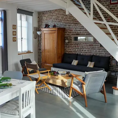 펜션 La Aussiere, Maison Avec Jardin A 500m De La Pour 4 A 6 Pers