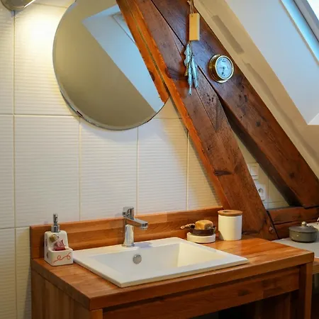 펜션 La Aussiere, Maison Avec Jardin A 500m De La Pour 4 A 6 Pers